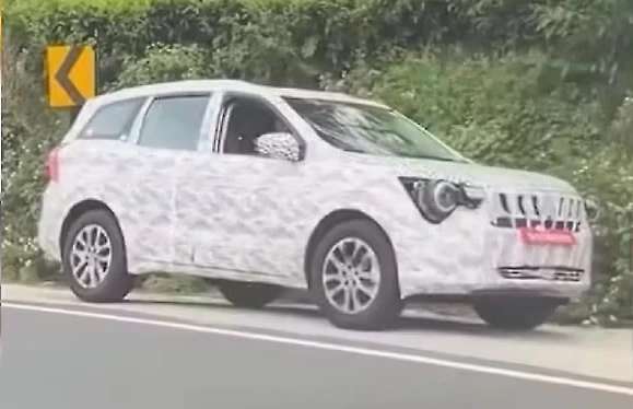 Mahindra XUV 700