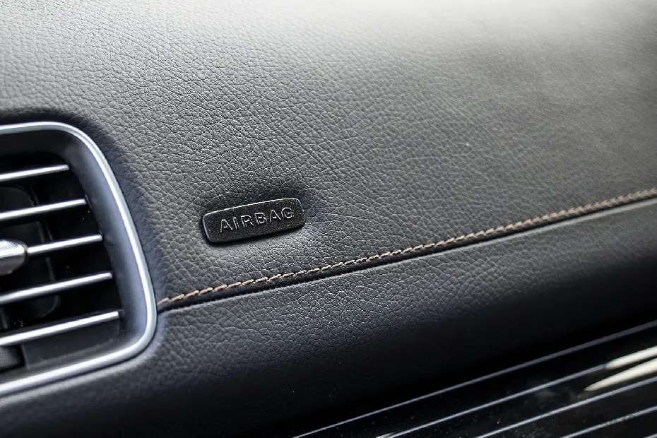 Mercedes-Benz GLS Front Passenger Airbag Mercedes-Benz GLS Front Passenger Airbag