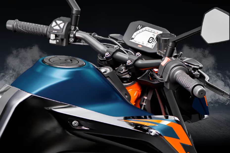 KTM 890 Duke R images KTM 890 Duke R images