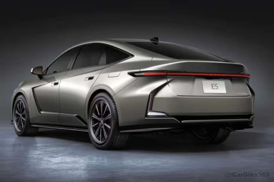 Lexus ES Left Rear Three Quarter View Lexus ES Left Rear Three Quarter View