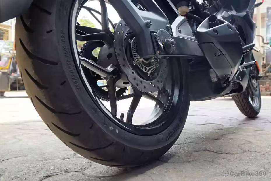 Bajaj Pulsar RS200 images Bajaj Pulsar RS200 images