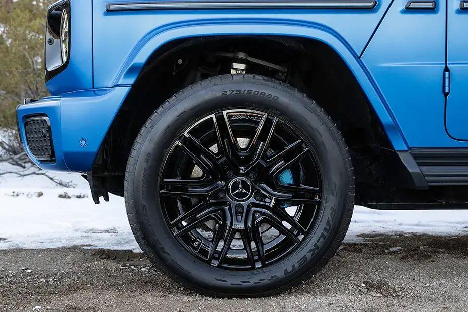 Mercedes Benz G580 with EQ Technology Front Wheel Mercedes Benz G580 with EQ Technology Front Wheel