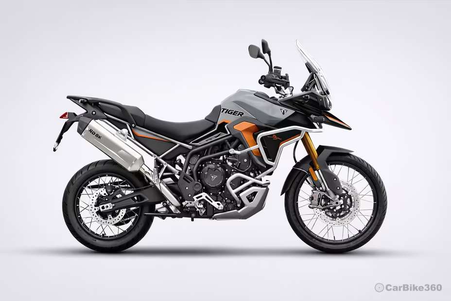 Triumph Tiger 900 Desert Edition Right Side Exterior View Triumph Tiger 900 Desert Edition Right Side Exterior View