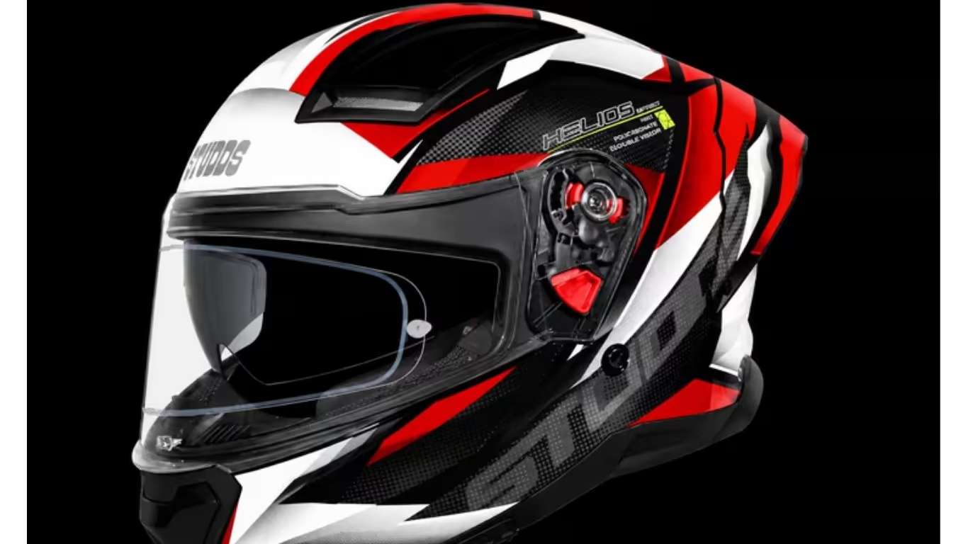 STUDDS Helio Helmet