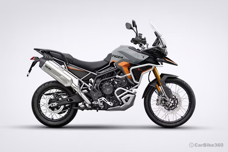 Triumph Tiger 900 Desert Edition Triumph Tiger 900 Desert Edition Right Side Exterior View