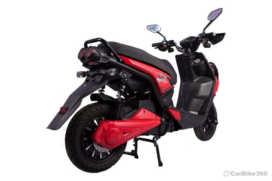 Goeen Chalo 1000 Right Rear Three Quarter Goeen Chalo 1000 Right Rear Three Quarter