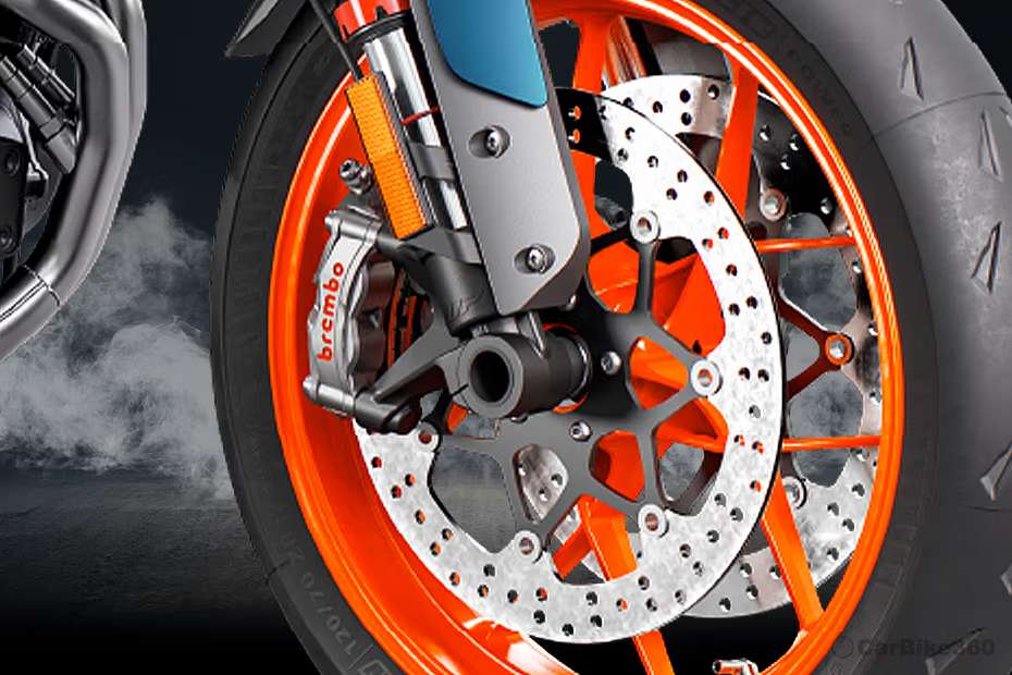 KTM 890 Duke R images KTM 890 Duke R images