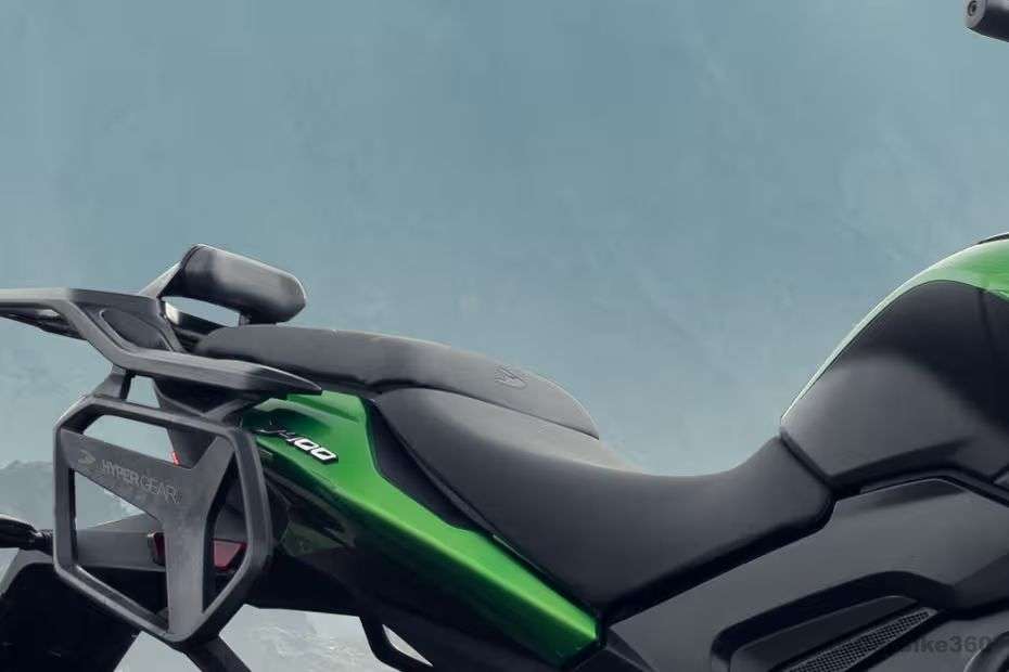 Bajaj Dominar 400 Seat Bajaj Dominar 400 Seat
