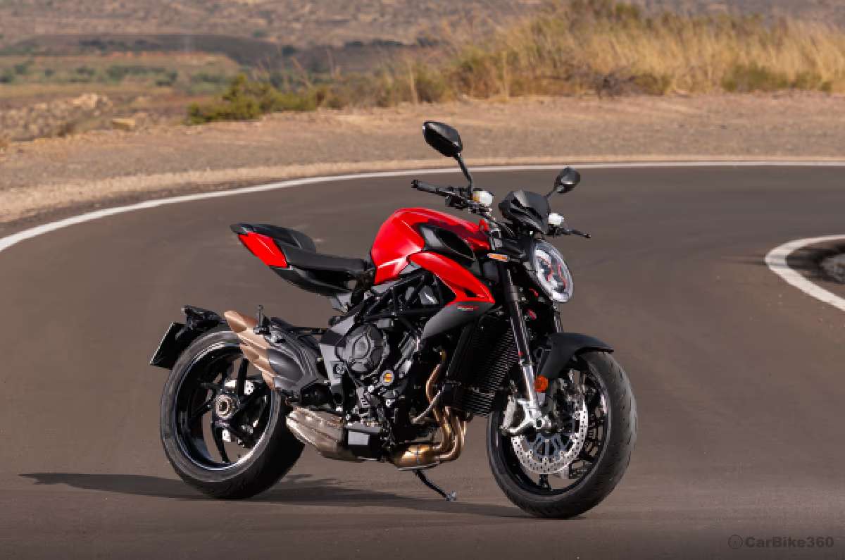 MV Augusta Brutale 800 Right Front Three Quarter MV Augusta Brutale 800 Right Front Three Quarter
