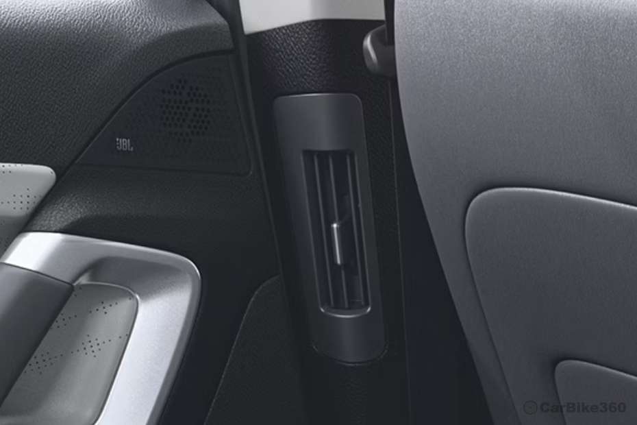 Tata Harrier EV Rear AC Vents Tata Harrier EV Rear AC Vents