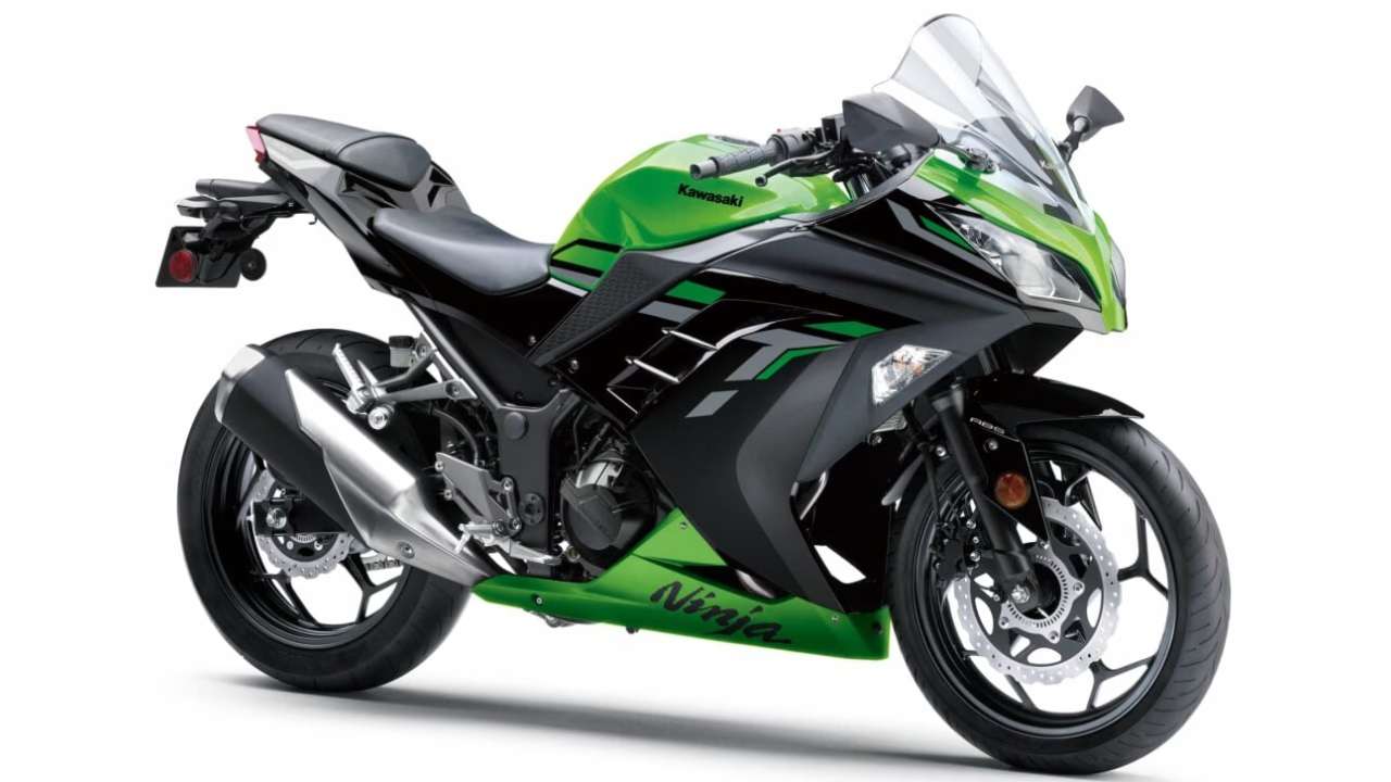 Kawasaki Ninja 300 Right Side