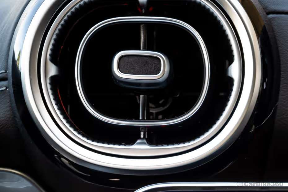 Mercedes Benz AMG C 63 S E-Performance Front AC Vents Mercedes Benz AMG C 63 S E-Performance Front AC Vents