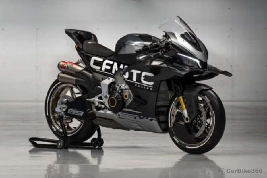 CFMoto V4 SR-RR Right Front Three Quarter CFMoto V4 SR-RR Right Front Three Quarter