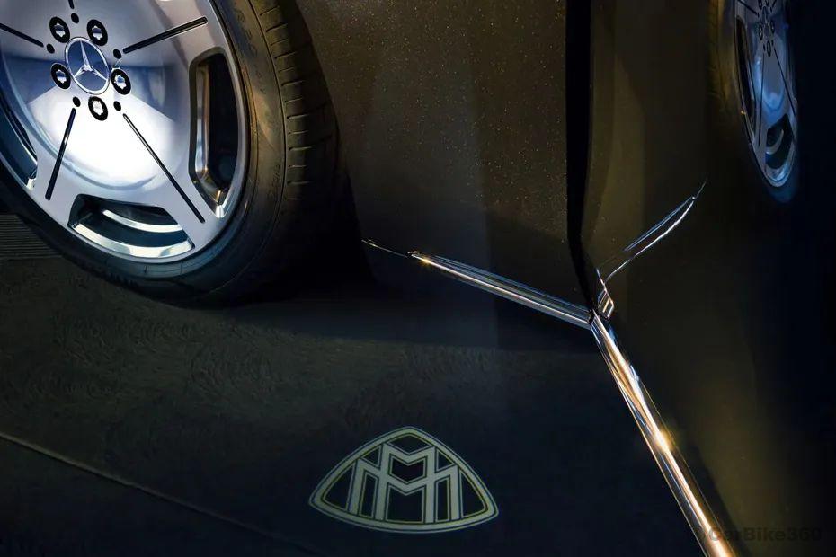 Mercedes-Benz Maybach S-Class Welcome Light Mercedes-Benz Maybach S-Class Welcome Light