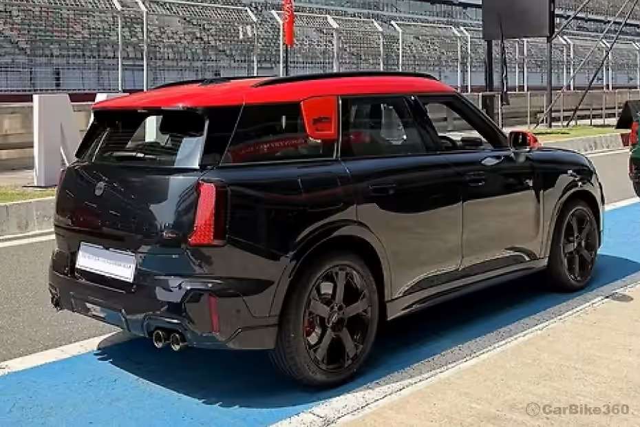 Mini Countryman Right Rear Three Quarter Mini Countryman Right Rear Three Quarter