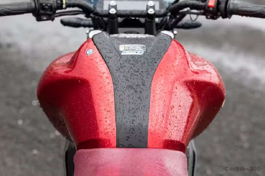 Yamaha FZS-FI V4 images Yamaha FZS-FI V4 images
