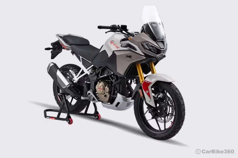 TVS Apache RTX 300 Right Front TVS Apache RTX 300 Right Front