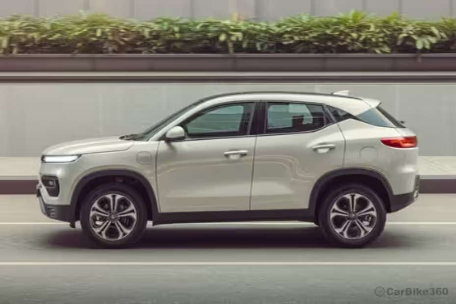 Maruti Brezza 2025 Left Side Maruti Brezza 2025 Left Side