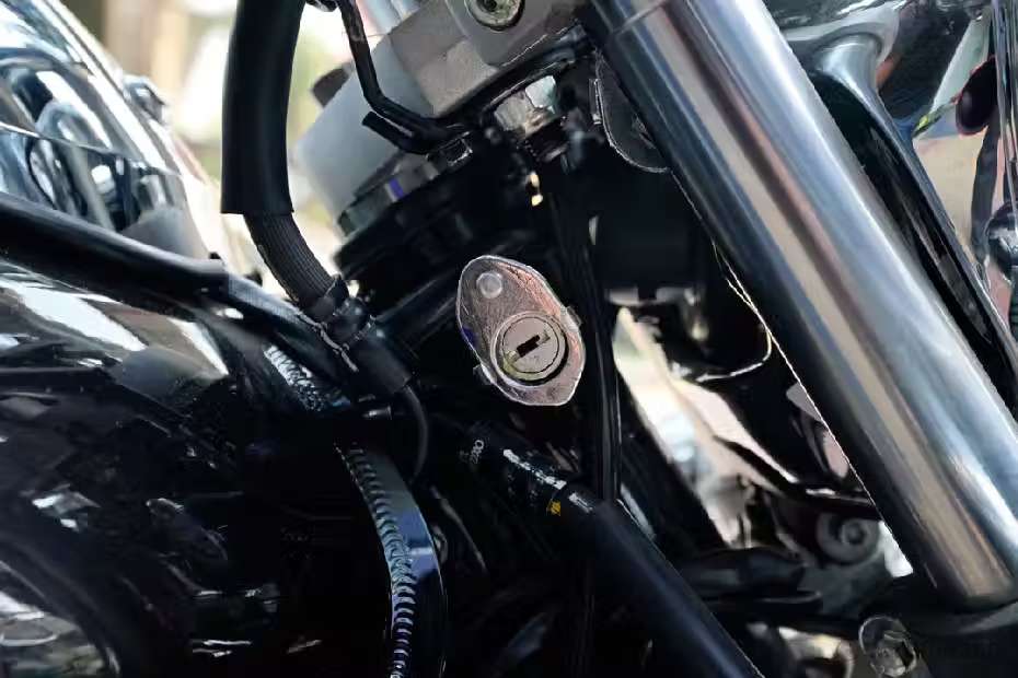 Bajaj Avenger Cruise 220 images Bajaj Avenger Cruise 220 images