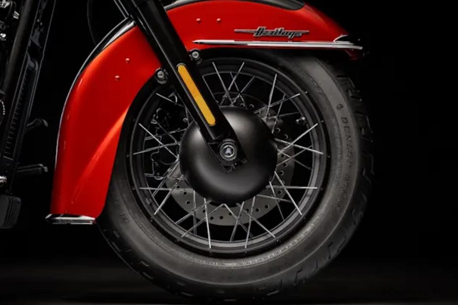 Harley davidson heritage classic front tyre view Harley davidson heritage classic front tyre view