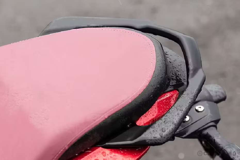 Yamaha FZS-FI V4 images Yamaha FZS-FI V4 images