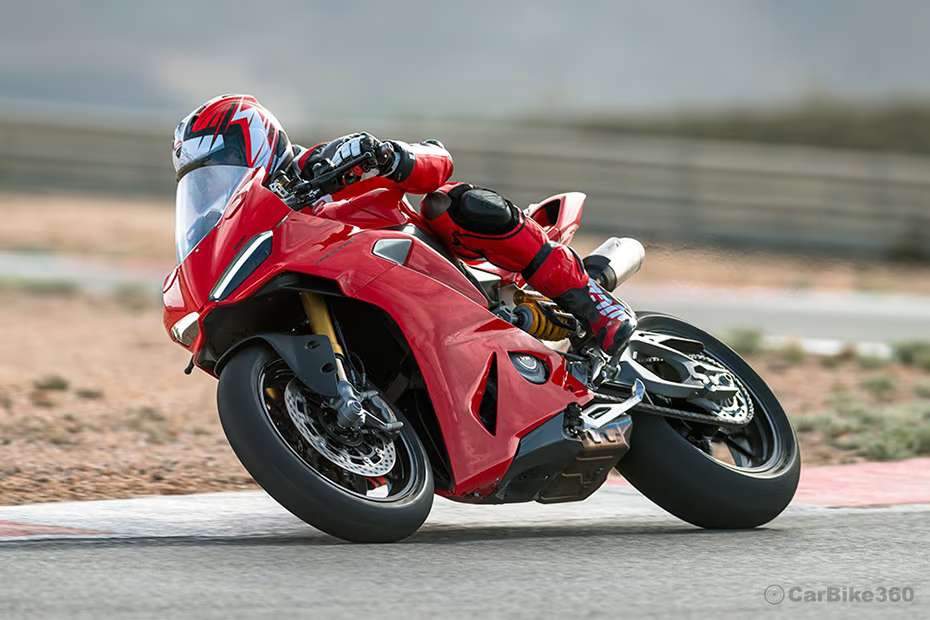 Ducati Panigale V2 images Ducati Panigale V2 images