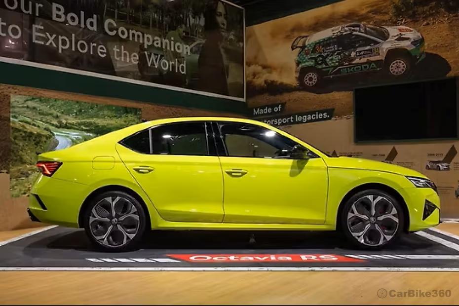 Skoda Octavia RS Right Side Skoda Octavia RS Right Side