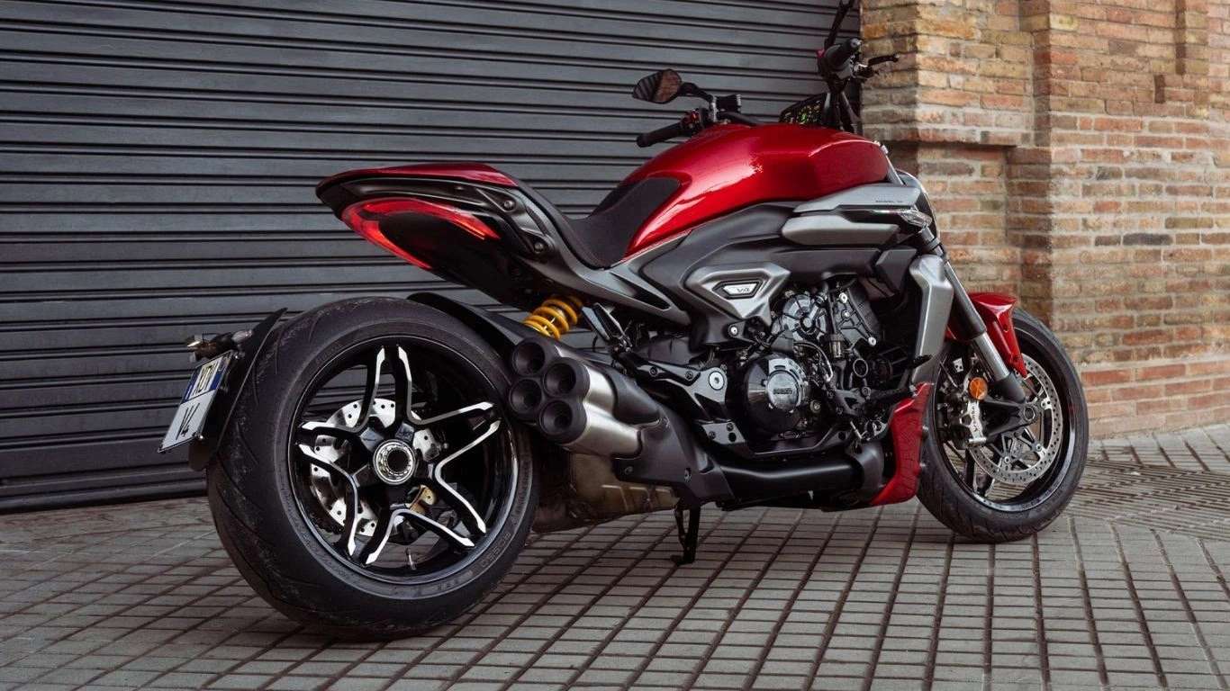 Ducati XDiavel V4
