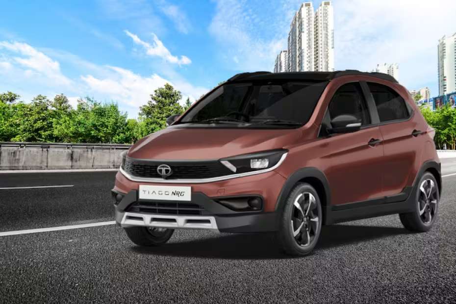 Tata Tiago NRG Left Front Three Quarter Tata Tiago NRG Left Front Three Quarter