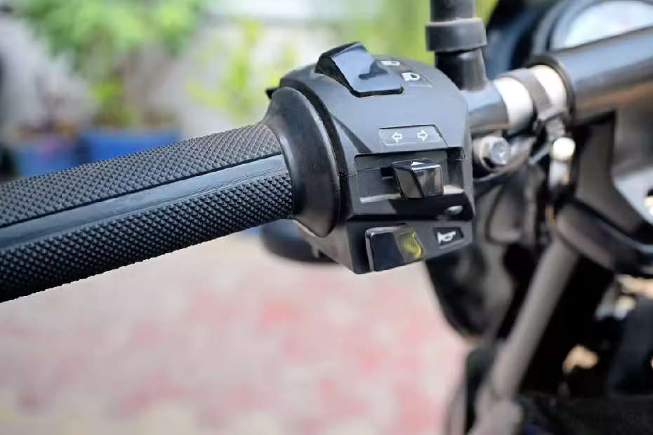 Bajaj Pulsar 125 images Bajaj Pulsar 125 images