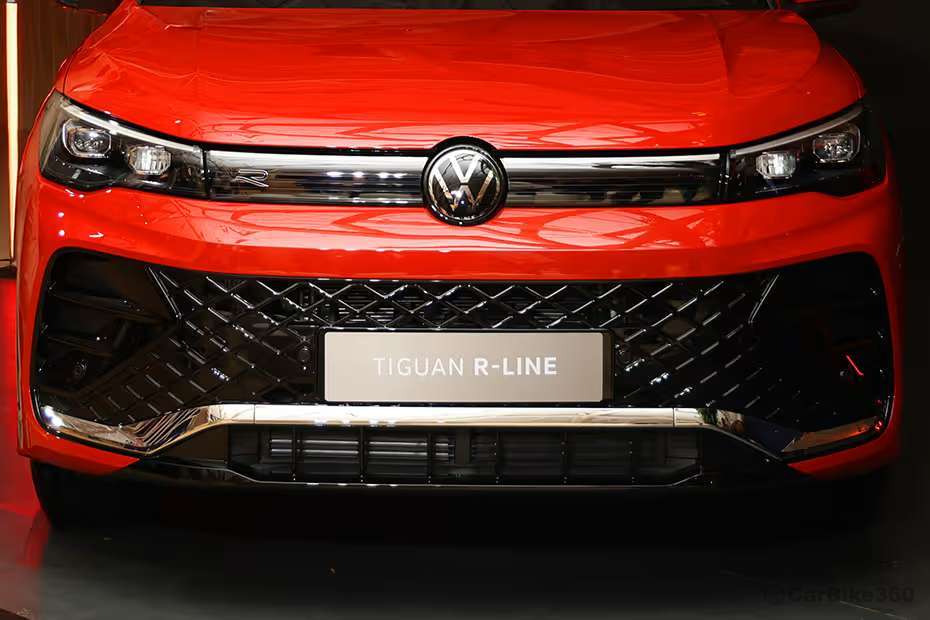 Volkswagen Tiguan R-Line Grille Volkswagen Tiguan R-Line Grille