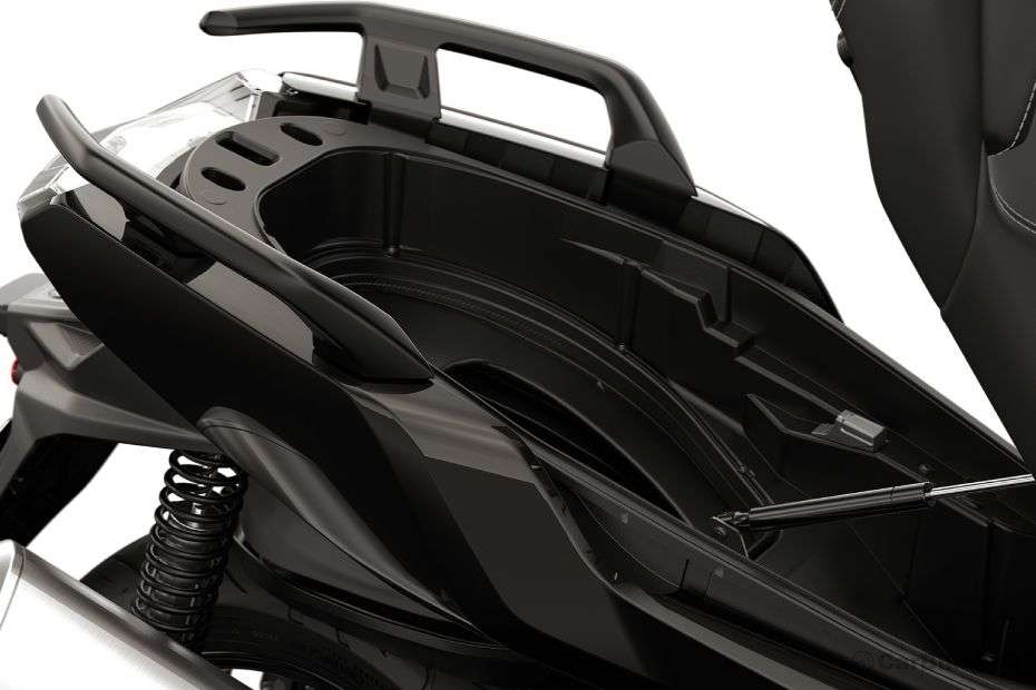 BMW C 400 GT Seat Storage BMW C 400 GT Seat Storage