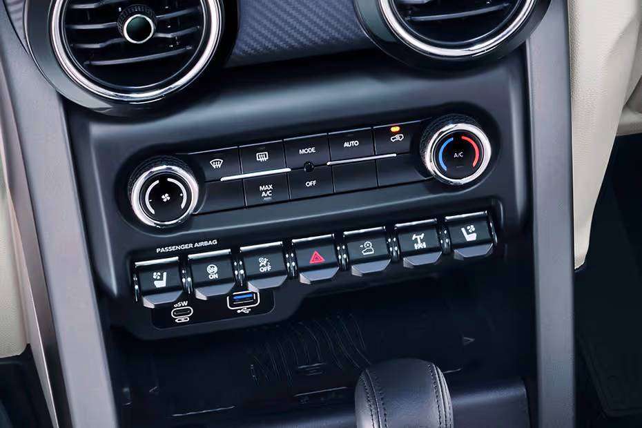 Mahindra Thar Roxx AC Control Mahindra Thar Roxx AC Control