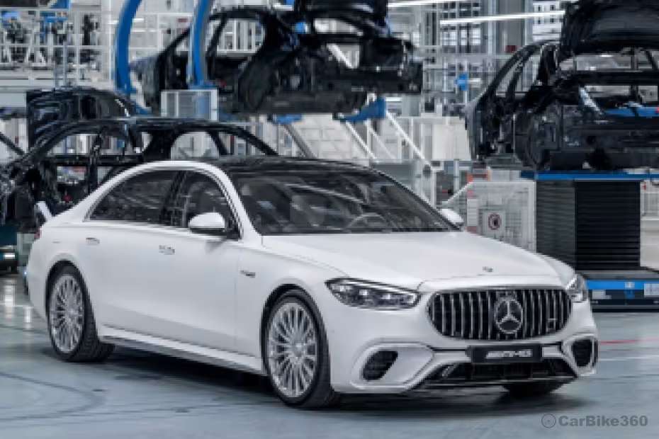 Mercedes-Benz AMG S 63 E Performance Right Front Three Quarter Mercedes-Benz AMG S 63 E Performance Right Front Three Quarter