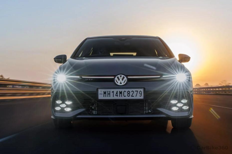 Volkswagen Golf GTI Front View Volkswagen Golf GTI Front View