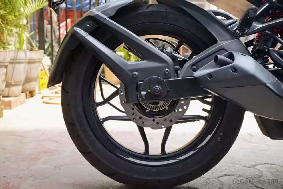 Bajaj Pulsar RS200 images Bajaj Pulsar RS200 images