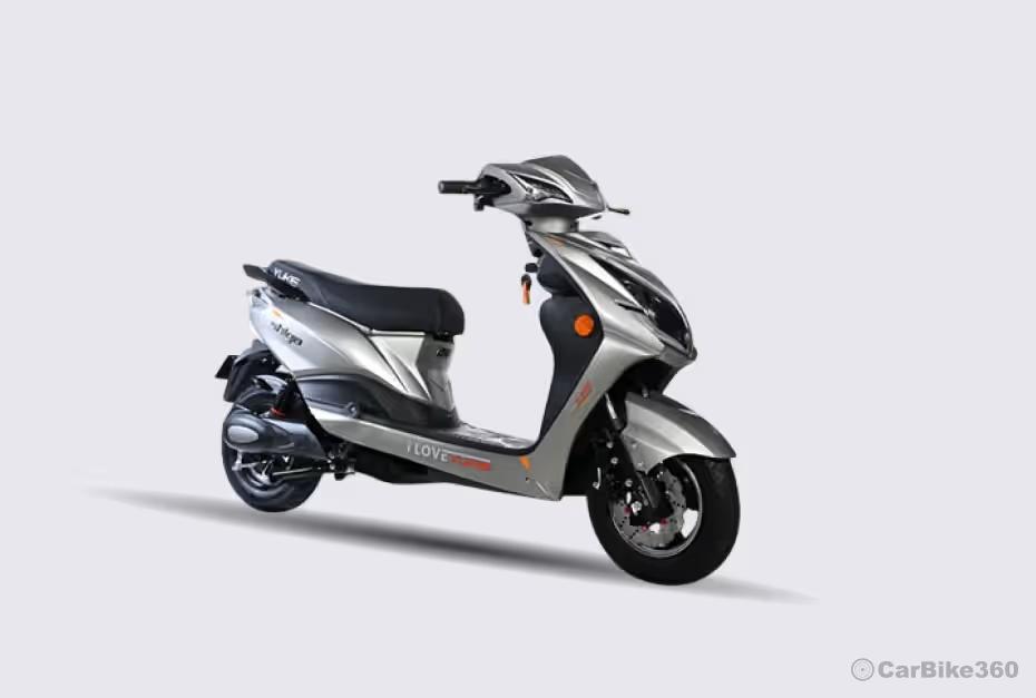 YUKIE Shiga Right Front Three Quarter YUKIE Shiga Right Front Three Quarter