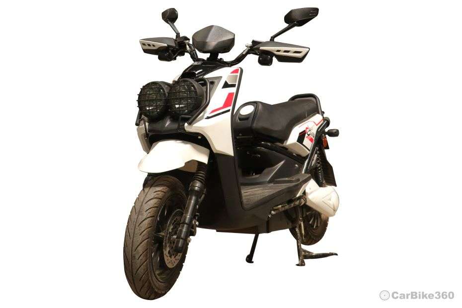 Goeen Chalo 1000 Left Front Three Quarter Goeen Chalo 1000 Left Front Three Quarter