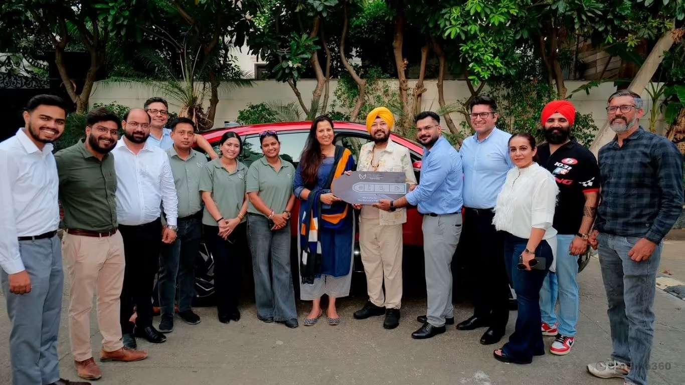Daler Mehndi Buys Mahindra XEV 9e