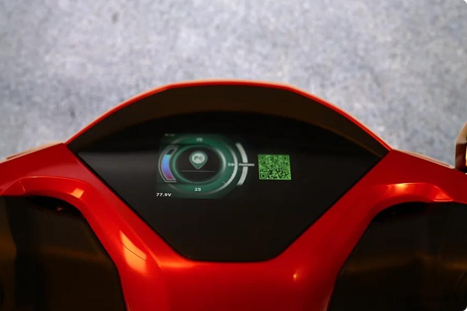 Okinawa Okhi90 Digitally informative Speedometer with detailed Battery Voltage Information Okinawa Okhi90 Digitally informative Speedometer with detailed Battery Voltage Information