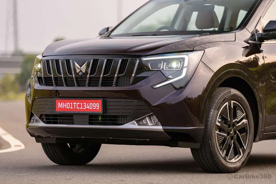 Mahindra XUV 7XO Grille