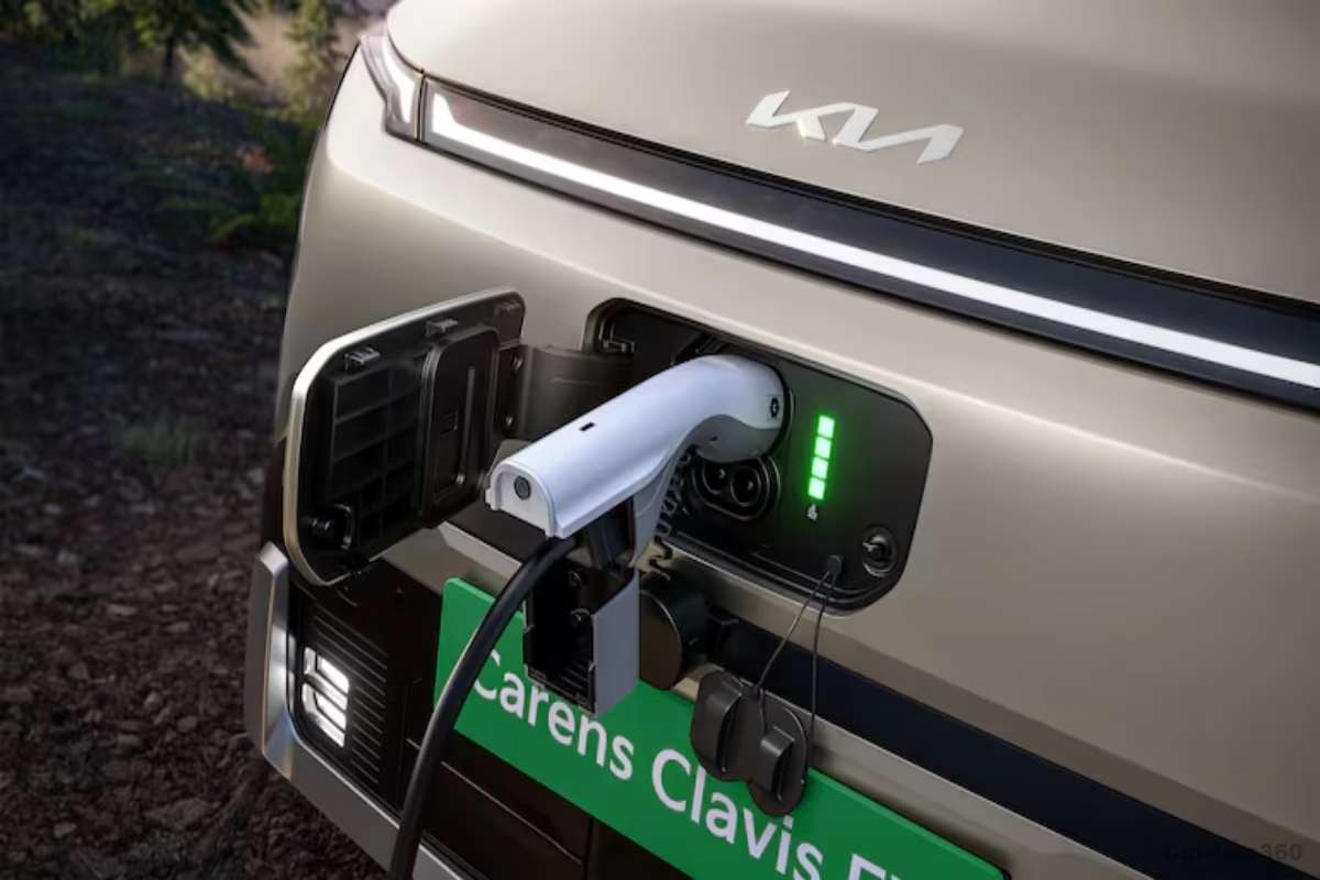 Kia accelerates EV push in India with charging station rollout ahead of Carens Clavis EV launch. Audio