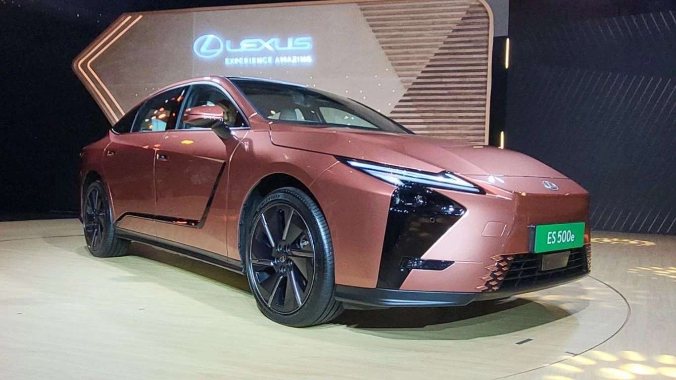 Lexus ES 500e