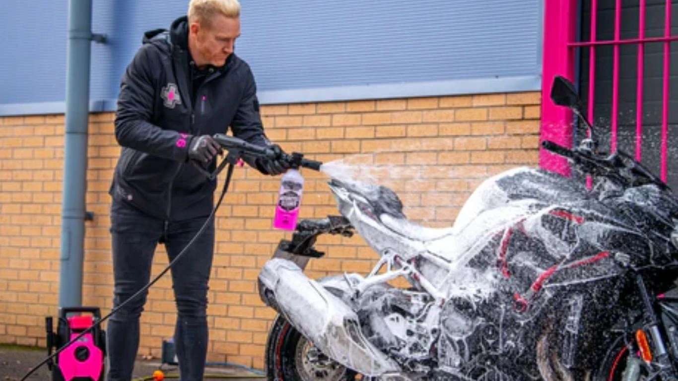Cleaning the Bike