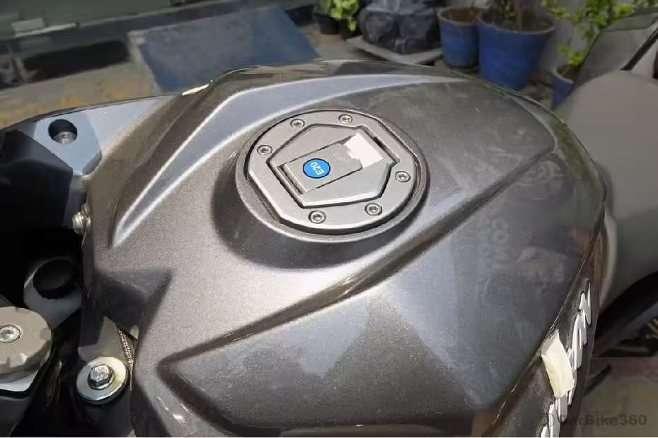 Bajaj Pulsar RS200 images Bajaj Pulsar RS200 images