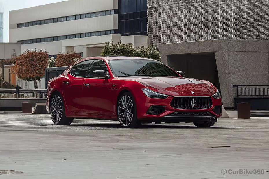 Maserati Ghibli Right Front Three Quarter Maserati Ghibli Right Front Three Quarter