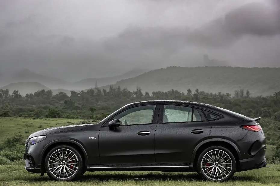 Mercedes-benz Amg Glc43 Coupe Left Side View Mercedes-benz Amg Glc43 Coupe Left Side View