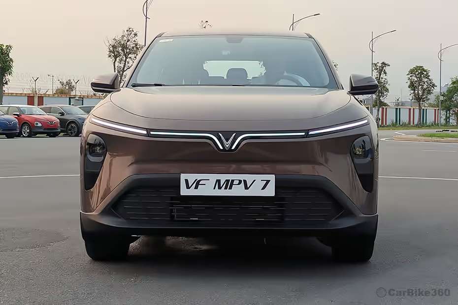 VinFast VF MPV 7 Front View VinFast VF MPV 7 Front View