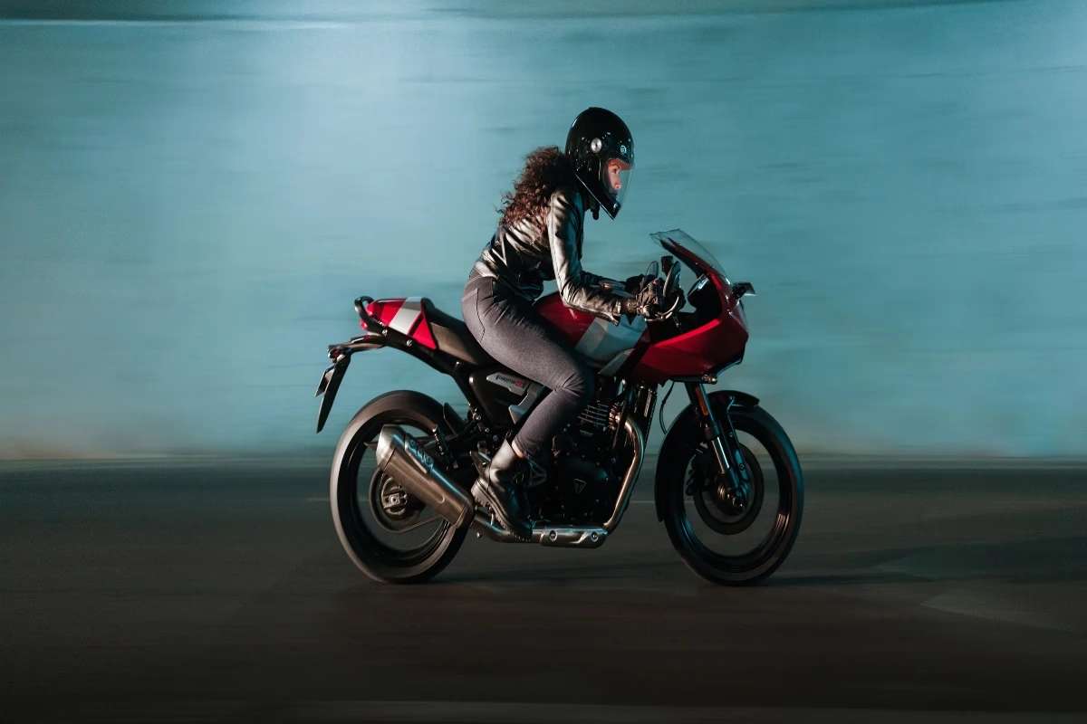 Triumph Thruxton 400