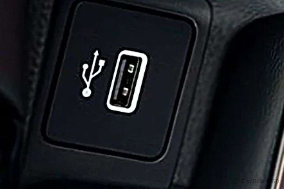 Okinawa iPraise+ Mobile Charging USB Port Okinawa iPraise+ Mobile Charging USB Port